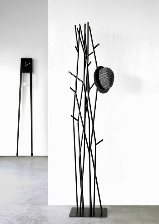 Appendiabiti di design Latva di Covo