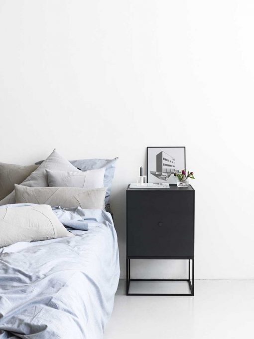 Comodino di design frame bylassen