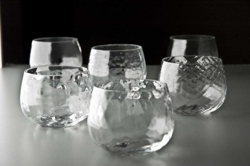 Bicchieri acqua bei covo